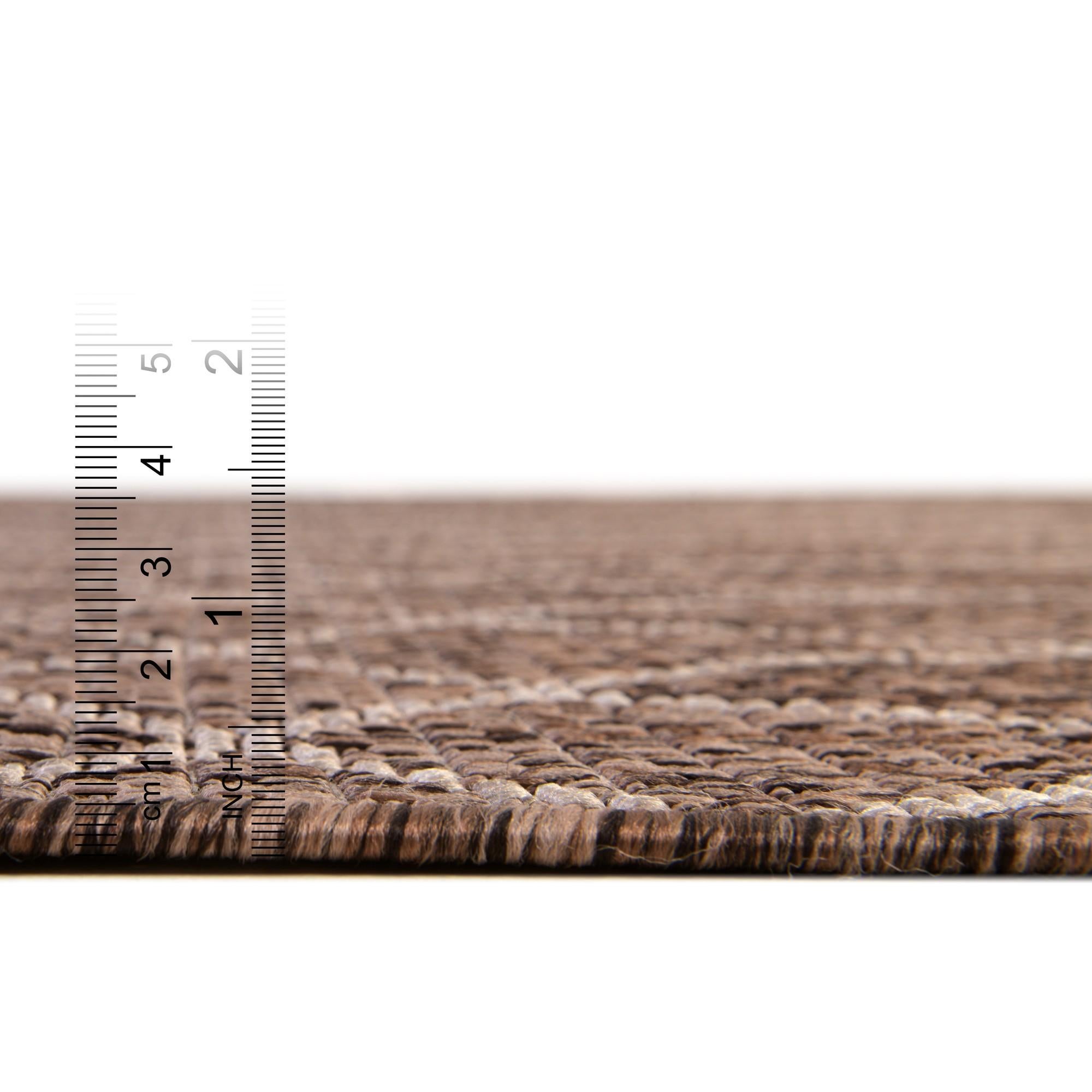 10' x 14' Easy-Clean Lattice Indoor / Outdoor Rug