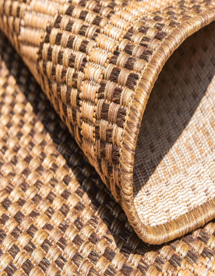 Detail image of 6' x 9'  Washable Trellis Indoor / Outdoor Rug