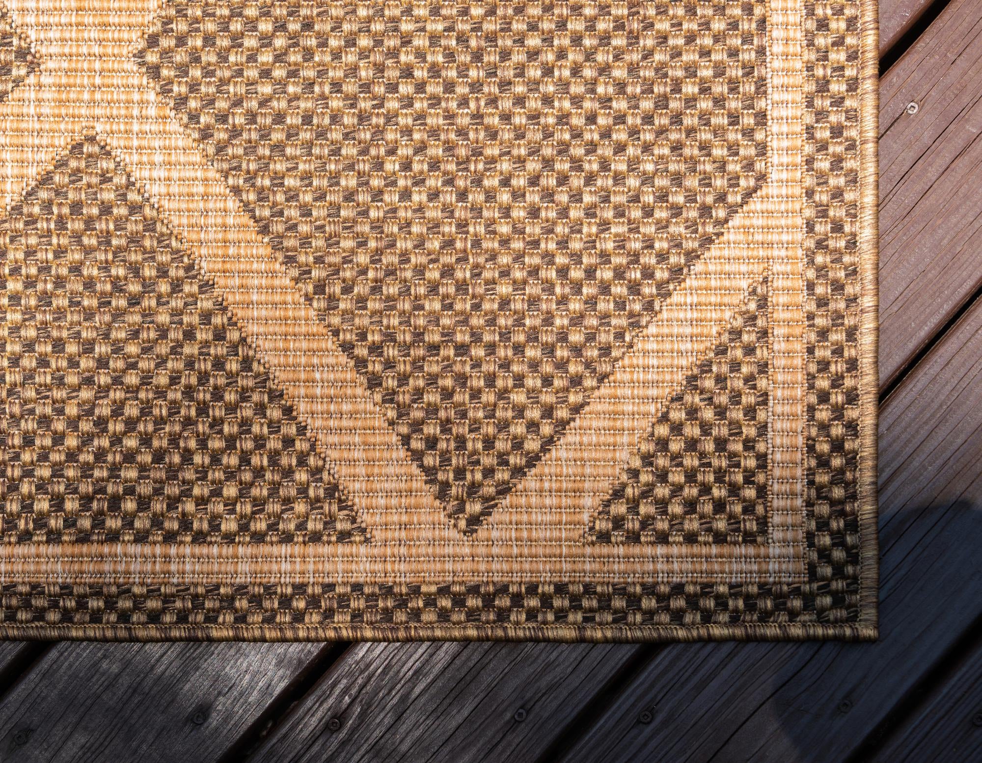4' x 6' Easy-Clean Trellis Indoor / Outdoor Rug
