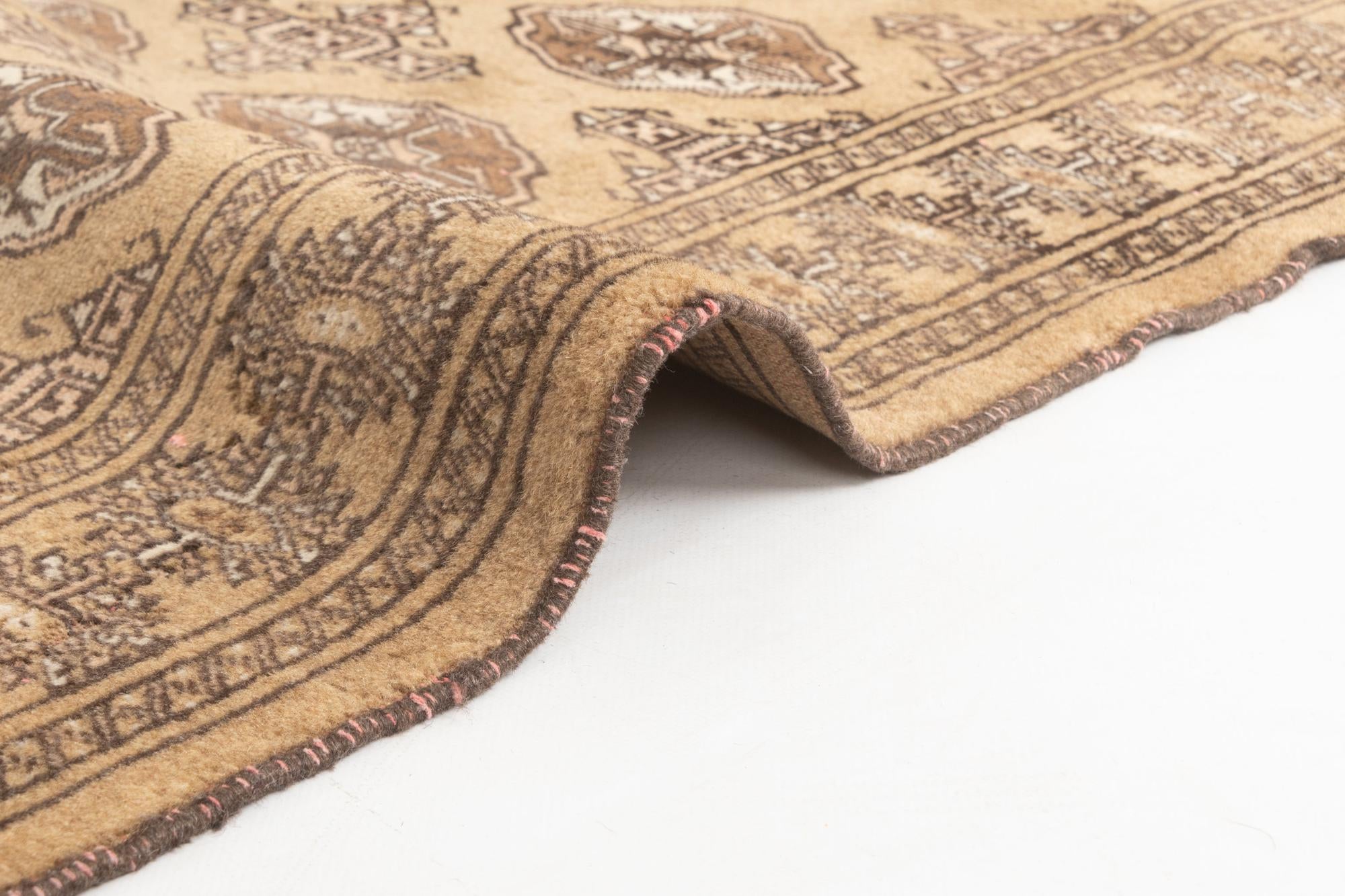 4' 2 x 5' 11 Pakistan Rug