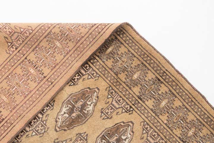 4' 2 x 5' 11 Pakistan Rug