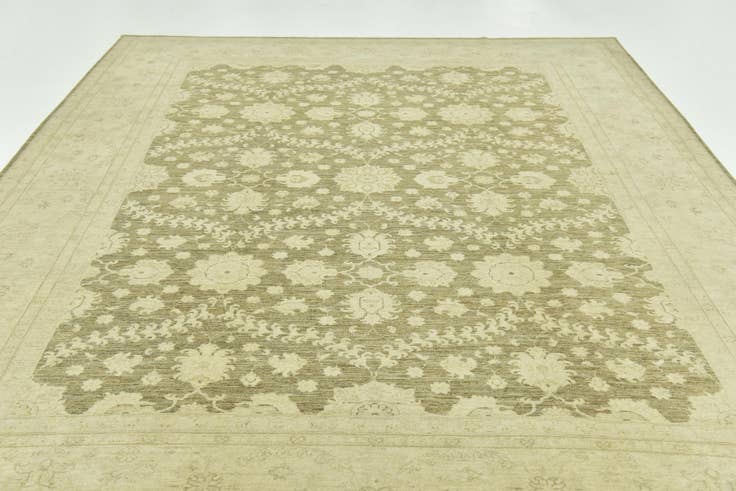 Detail image of 8' 10 x 11' Hand Knotted Peshawar Ziegler Rug