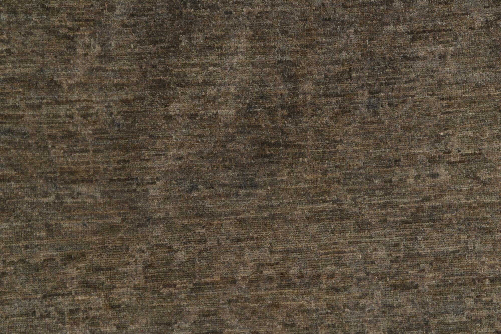 5' 9 x 8' 1 Hand Knotted Peshawar Ziegler Rug