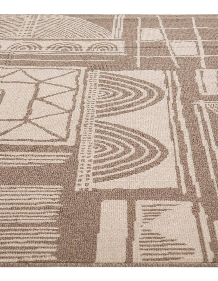 Detail image of 5' 3 x 7' 8 Safari Rug