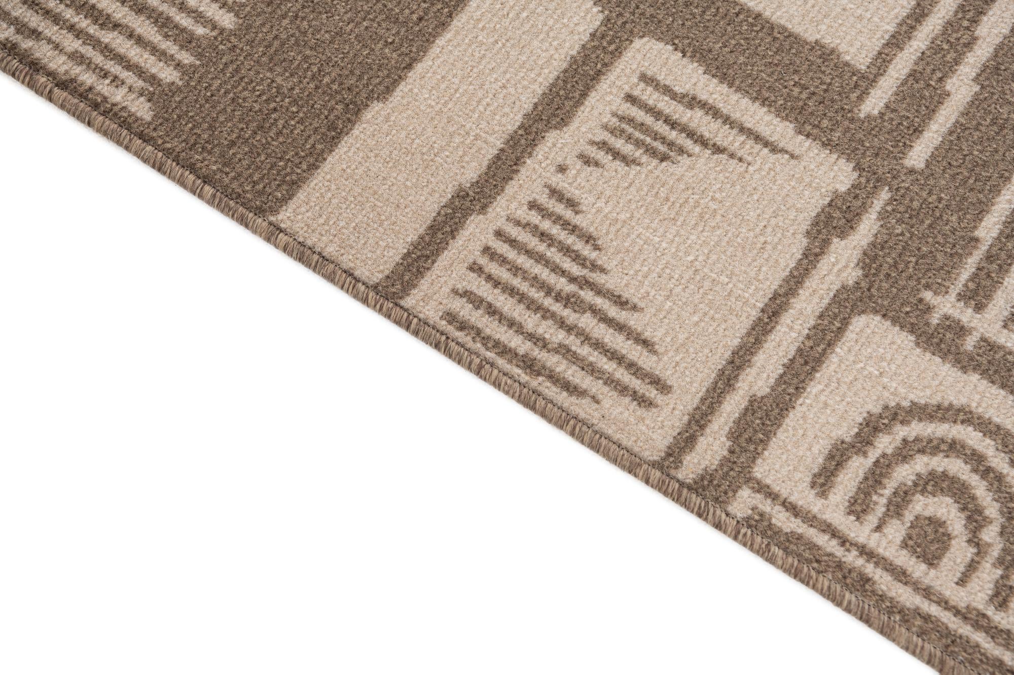 5' 3 x 7' 8 Safari Rug