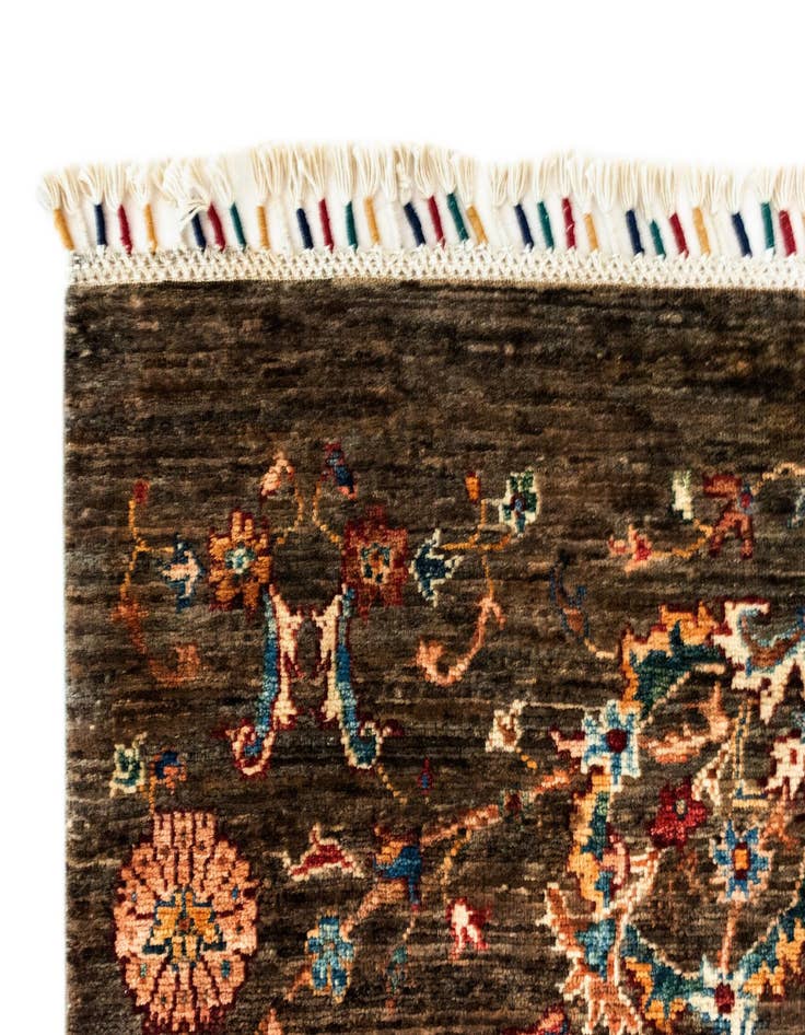 Detail image of 5' 7 x 7' 8 Samarkand Wool Rug