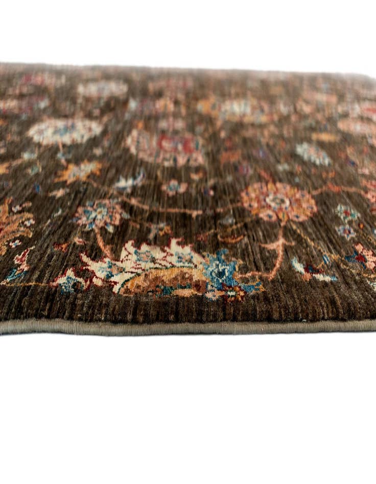 Detail image of 5' 7 x 7' 8 Samarkand Wool Rug