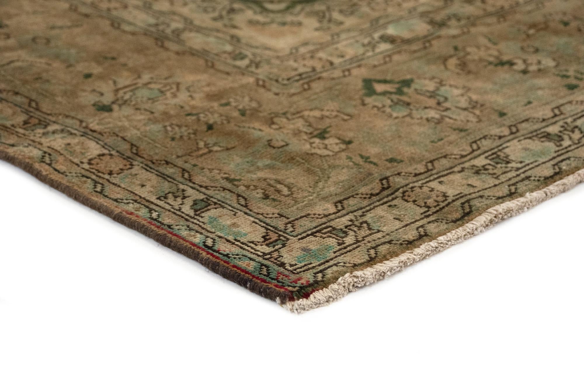 8' 6 x 11' 7 Hand Knotted Sarough Persian Wool Rug