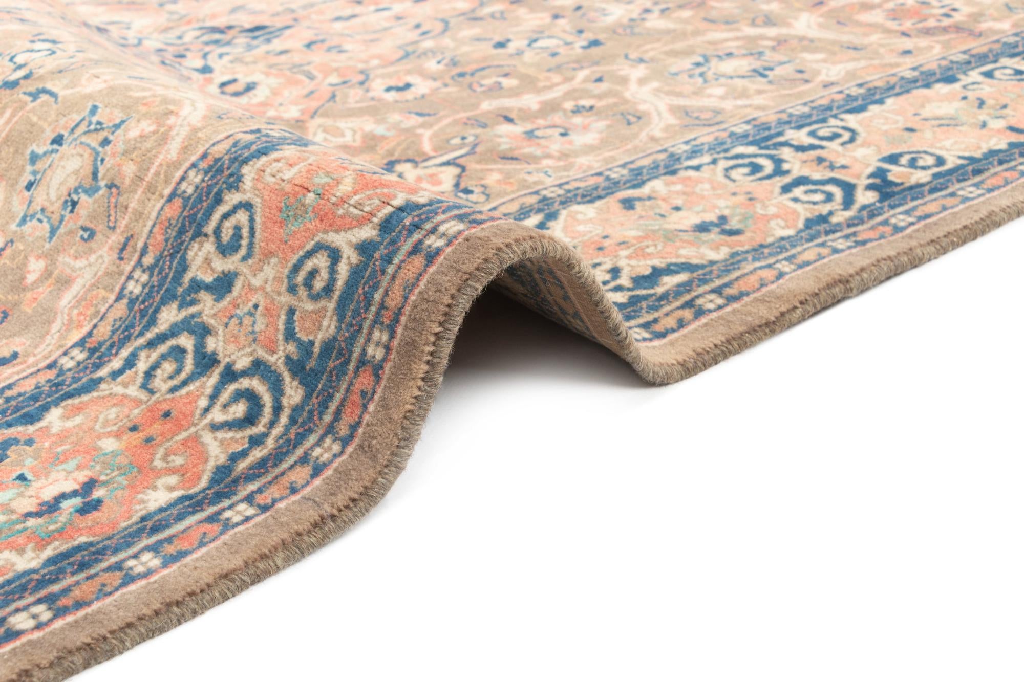 4' 4 x 7' 3 Sarough Rug