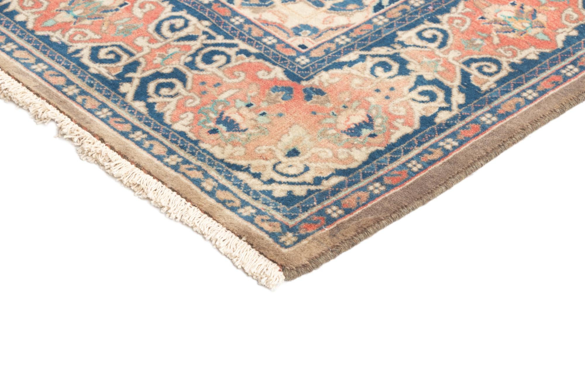 4' 4 x 7' 3 Sarough Rug