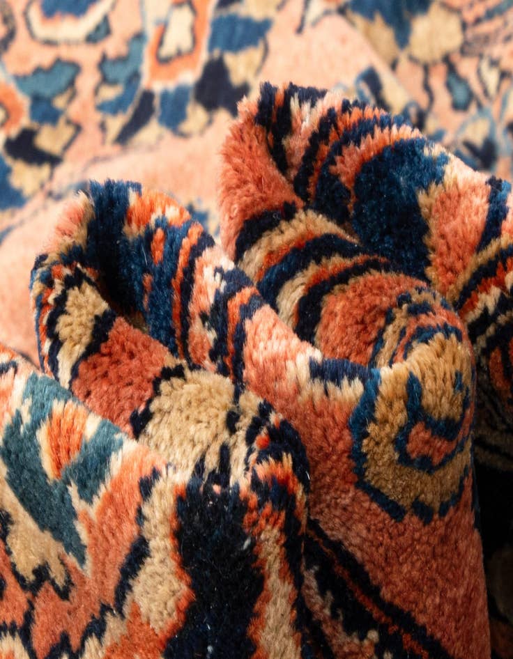 Detail image of 9' 4 x 11' 6 Sarouk Wool Rug