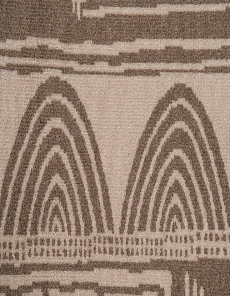 Detail image of 5' 3 x 7' 8 Savannah Rug