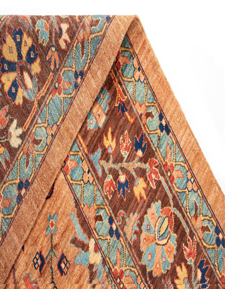 Detail image of 8' 2 x 10' 6 Serapi Wool Rug