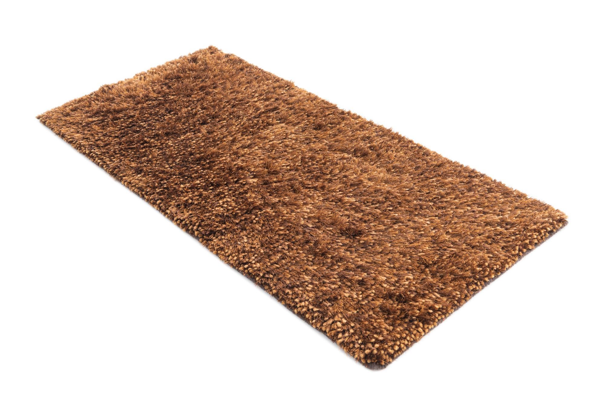 2' 5 x 5' Solid Shag Rug