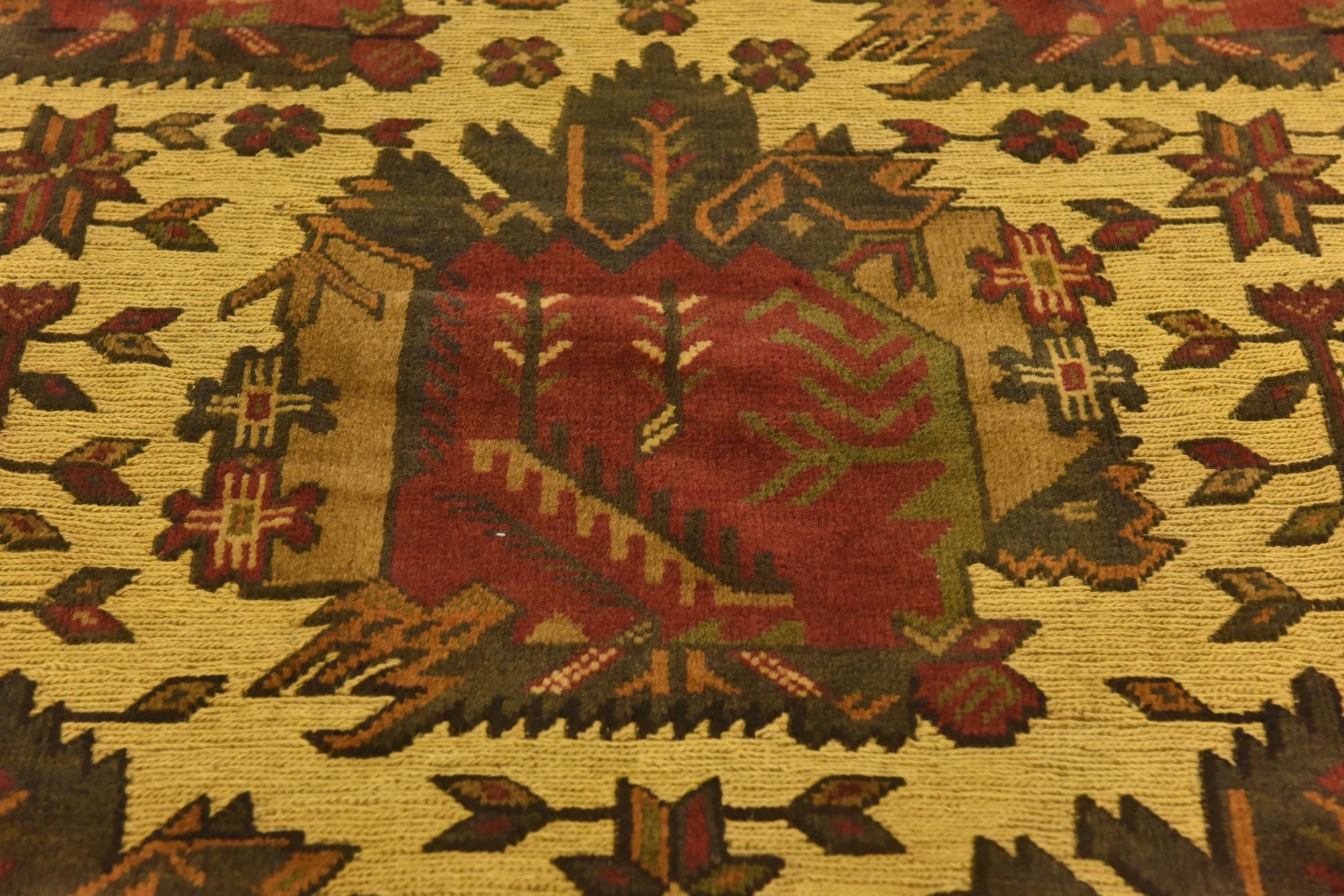4' 4 x 6' Hand Knotted Sumak Wool Rug