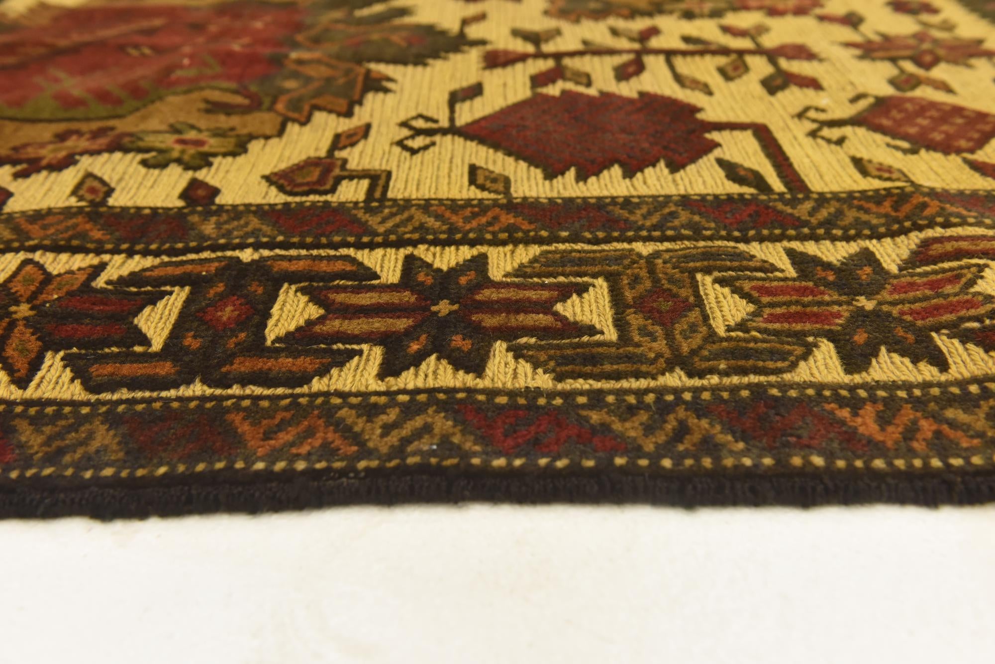 4' 4 x 6' Hand Knotted Sumak Wool Rug