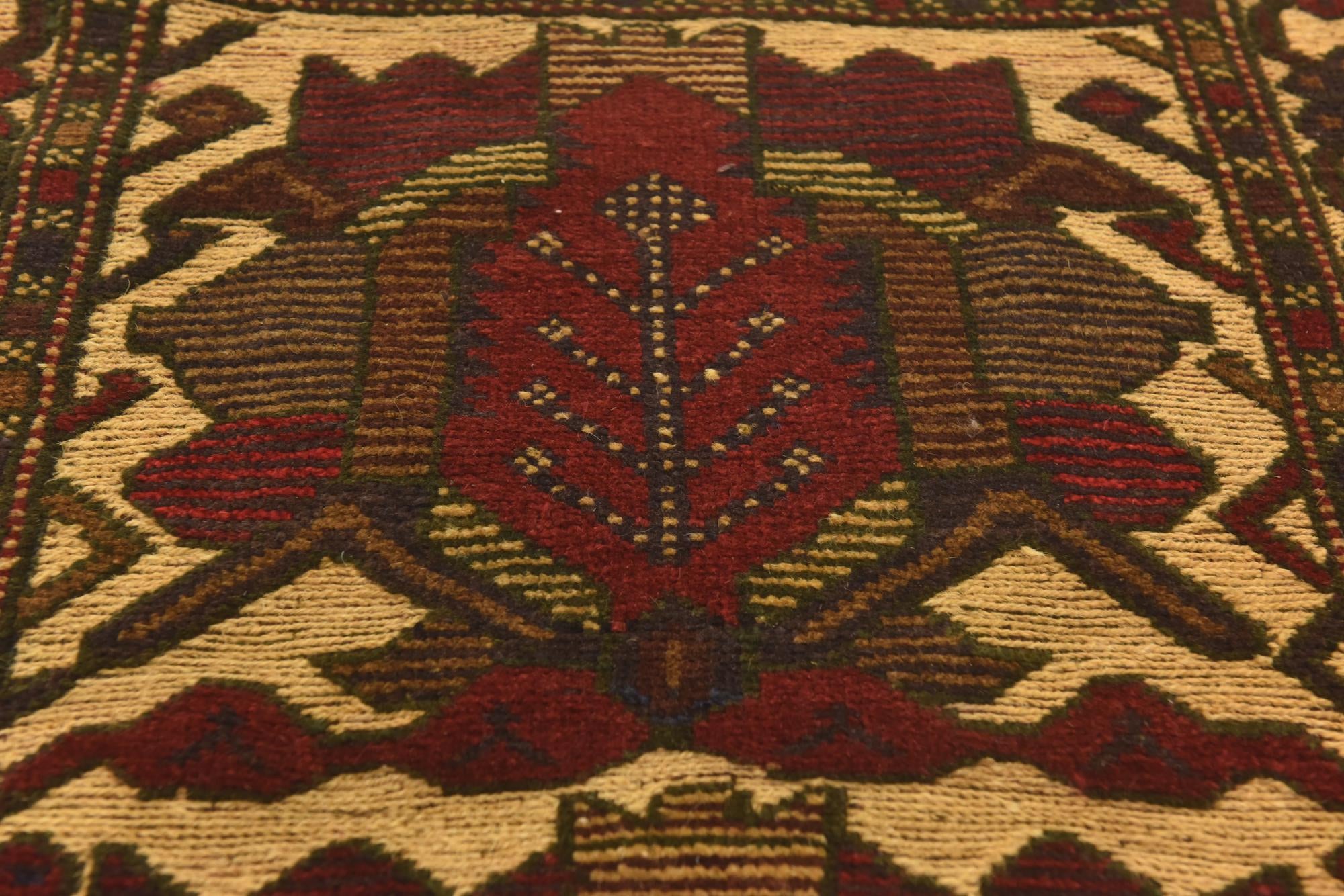 2' 10 x 4' 8 Hand Knotted Sumak Wool Rug