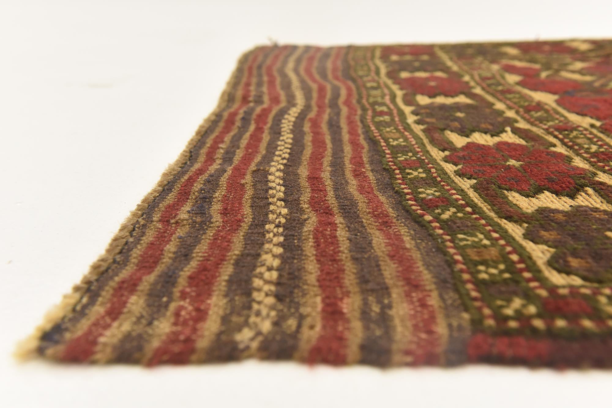2' 10 x 4' 8 Hand Knotted Sumak Wool Rug