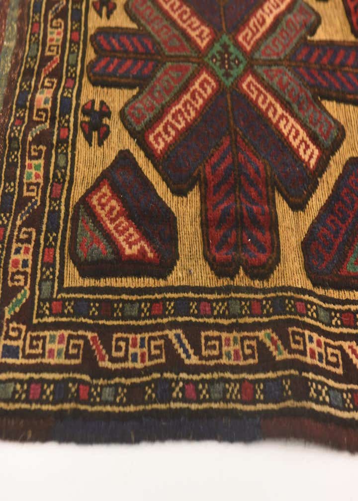 2' 8 x 4' 3 Hand Knotted Sumak Wool Rug