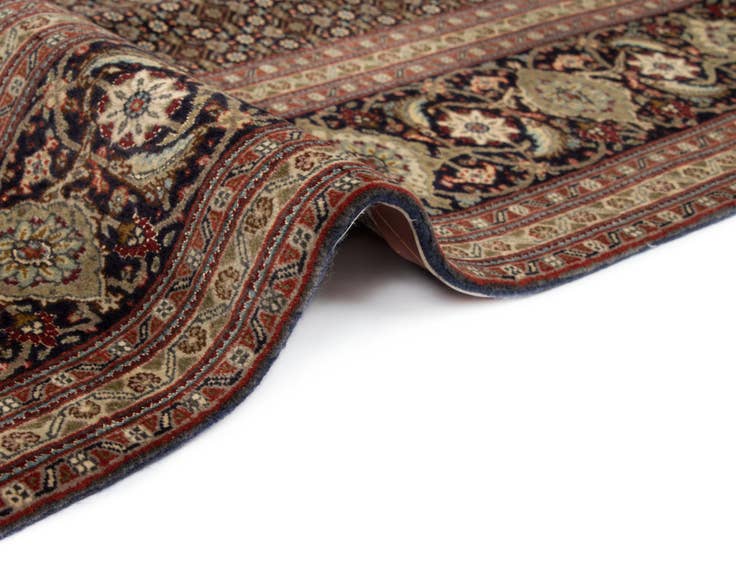 Detailfoto van 210cm x 300cm Tabriz Mahi Vloerkleed