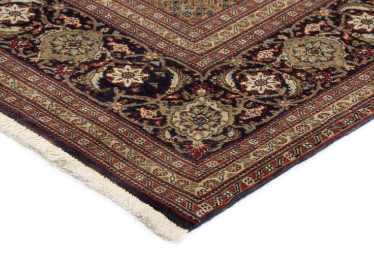 Detailfoto van 210cm x 300cm Tabriz Mahi Vloerkleed