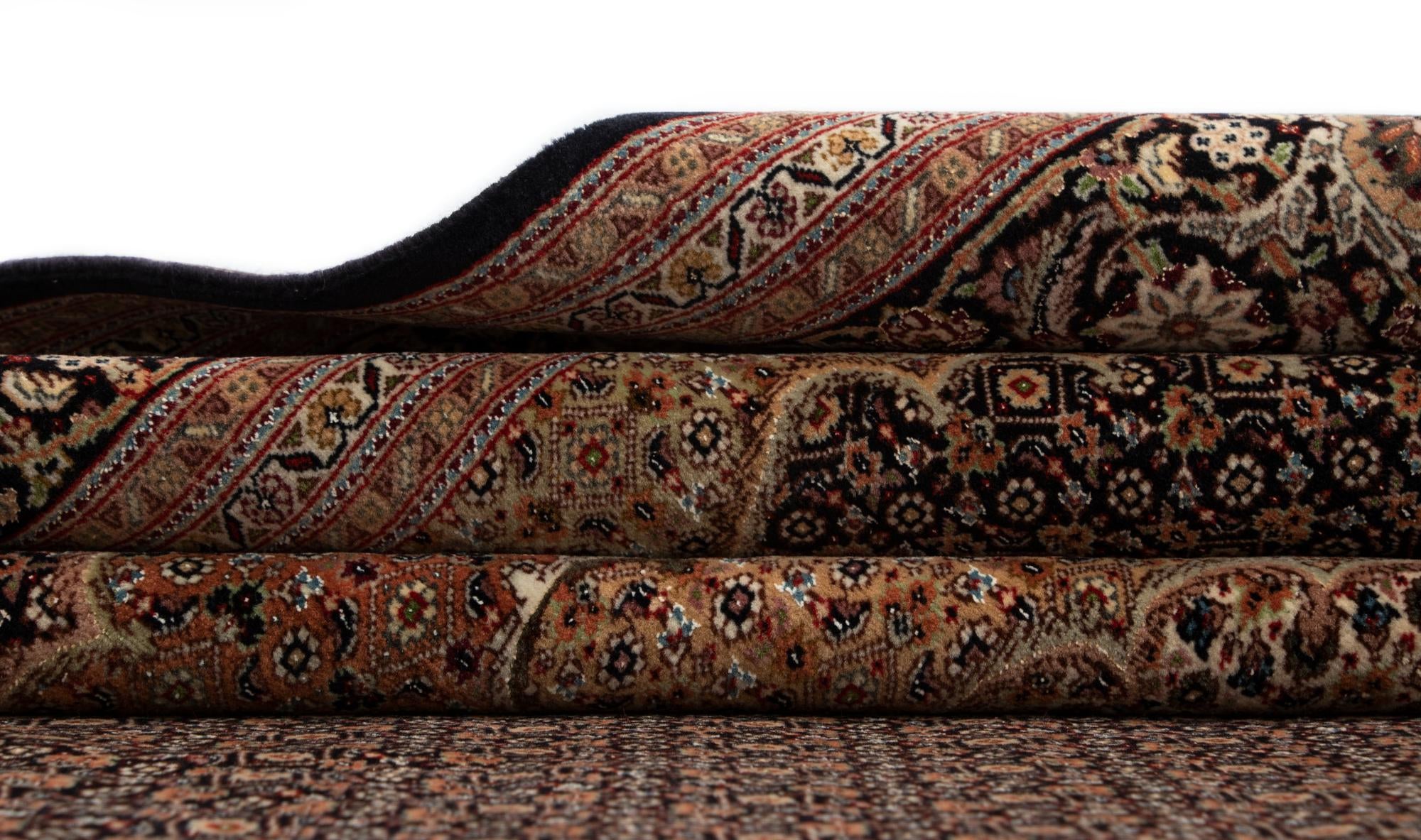 6' 10 x 9' 11 Tabriz Mahi Rug