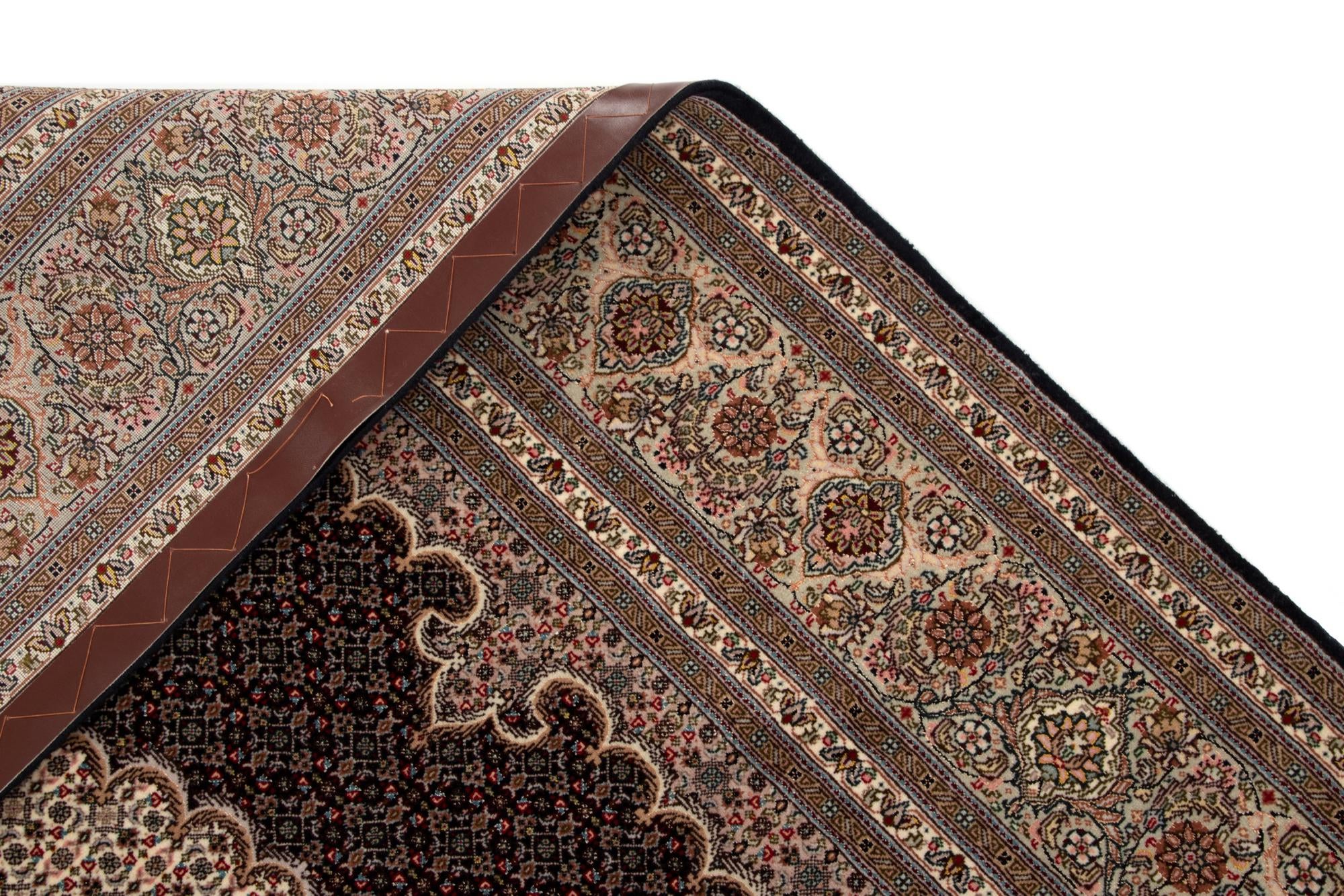 6' 9 x 10' 5 Tabriz Mahi Rug
