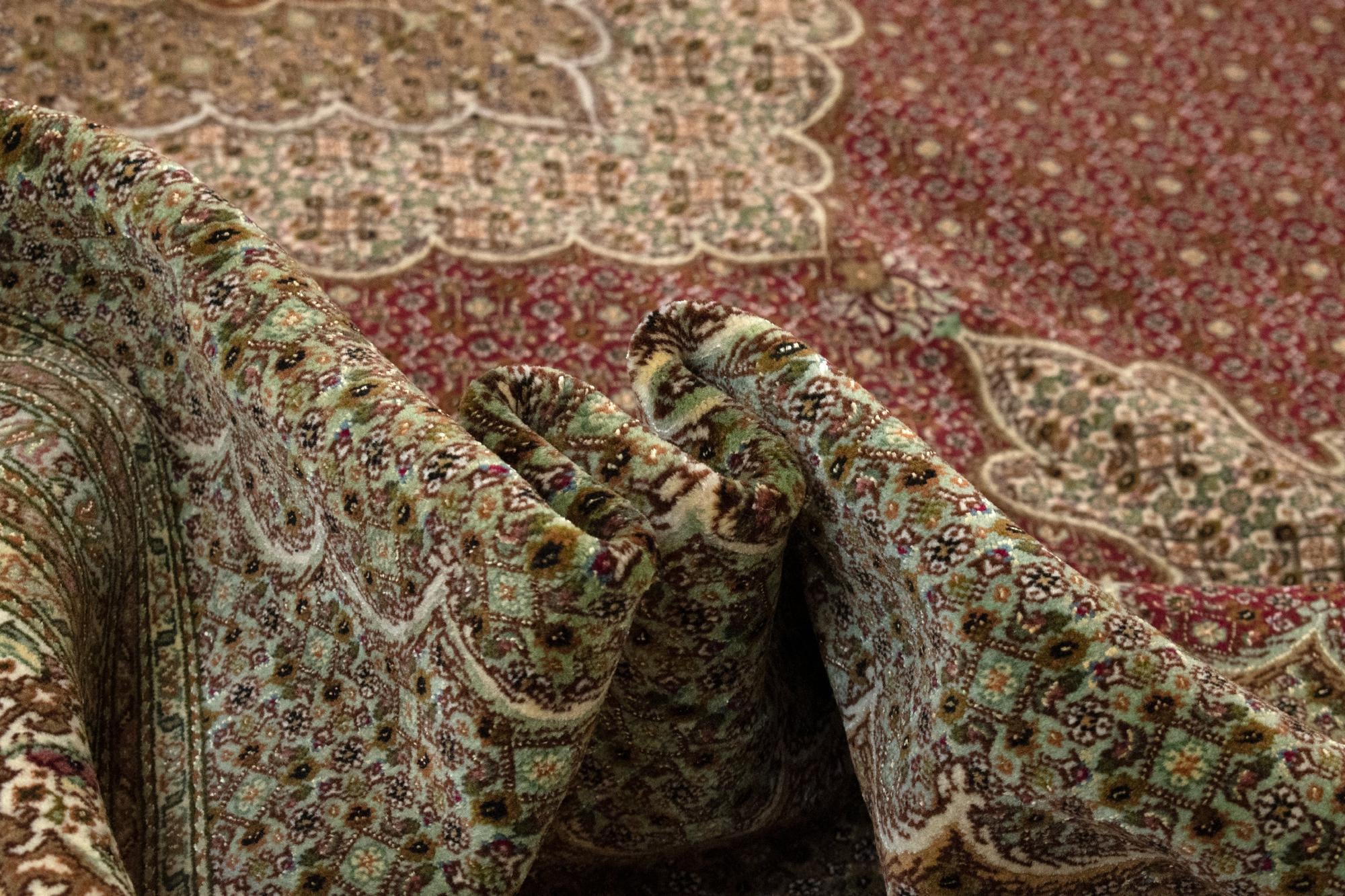 9' 11 x 13' Tabriz Mahi Rug
