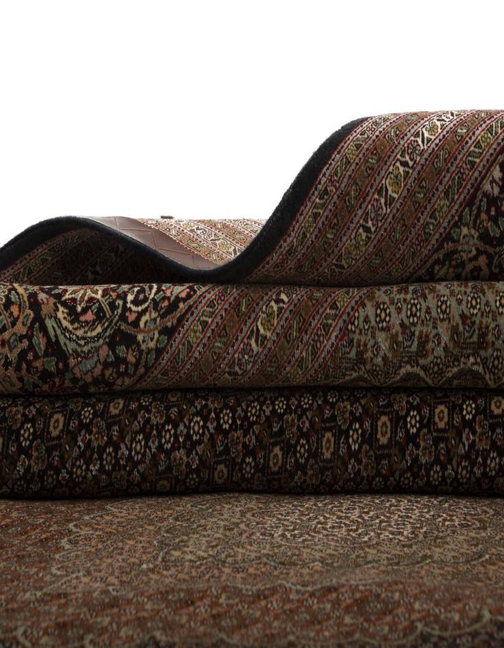 Detail image of 10' x 13' 6 Tabriz Mahi Rug