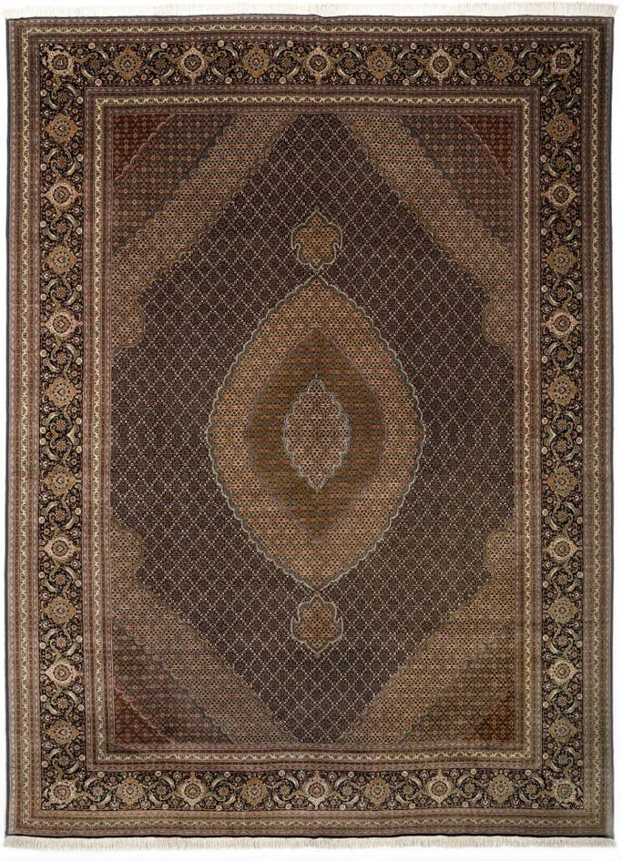 Detail image of 9' 9 x 13' 11 Tabriz Mahi Rug