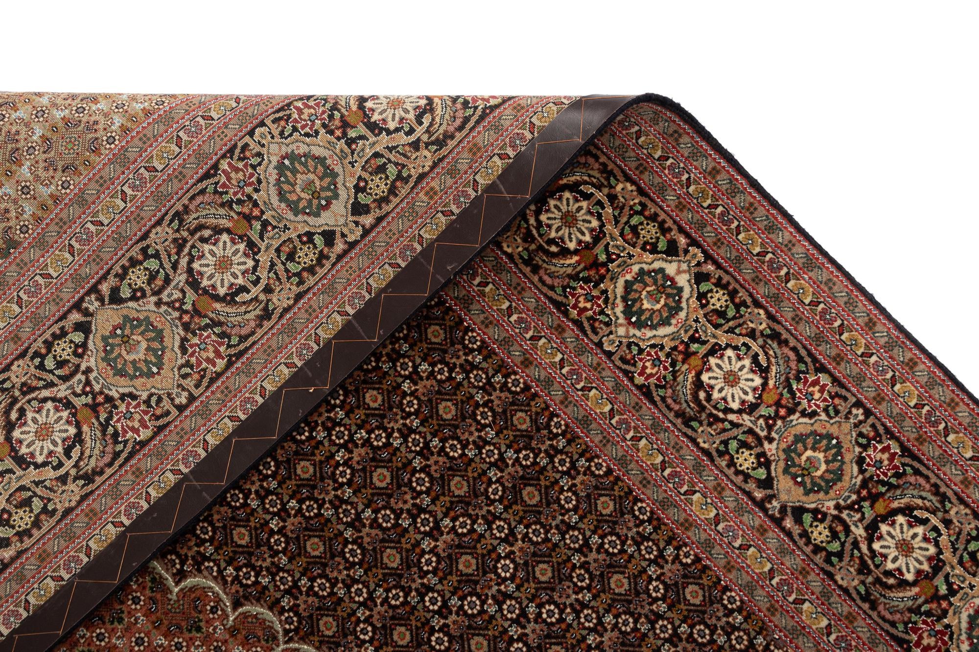 6' 8 x 10' 2 Tabriz Mahi Rug