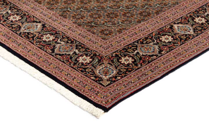 6' 8 x 9' 10 Tabriz Mahi Rug