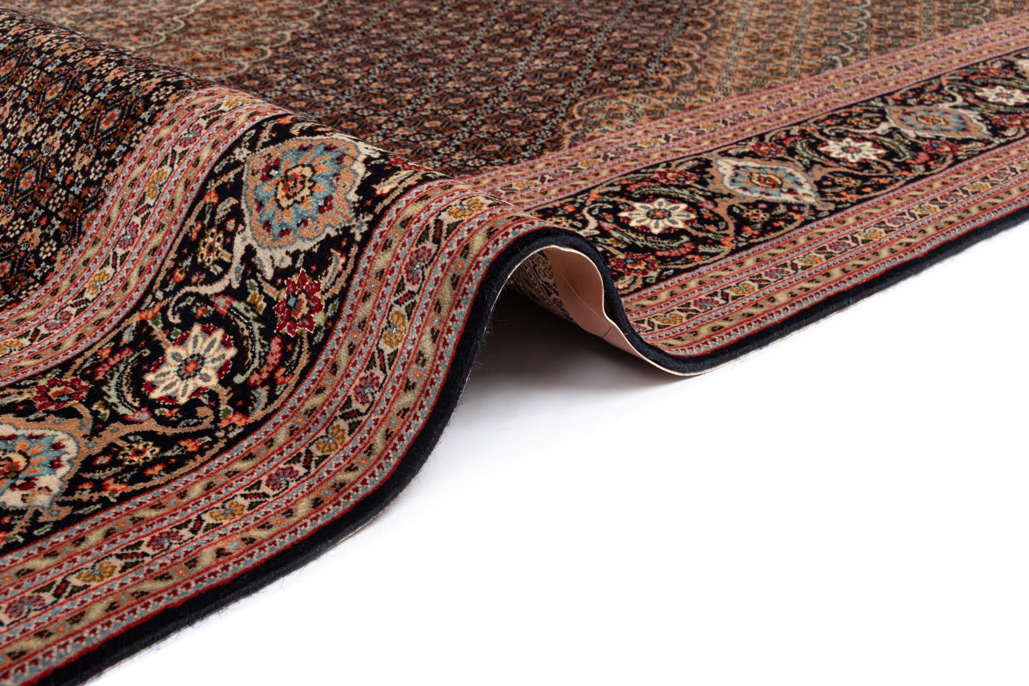 6' 8 x 9' 10 Tabriz Mahi Rug