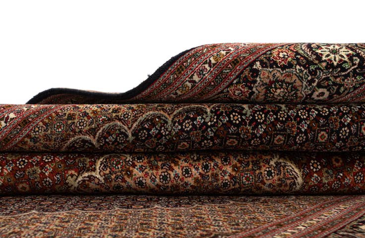 Detail image of 6' 8 x 10' Tabriz Mahi Rug