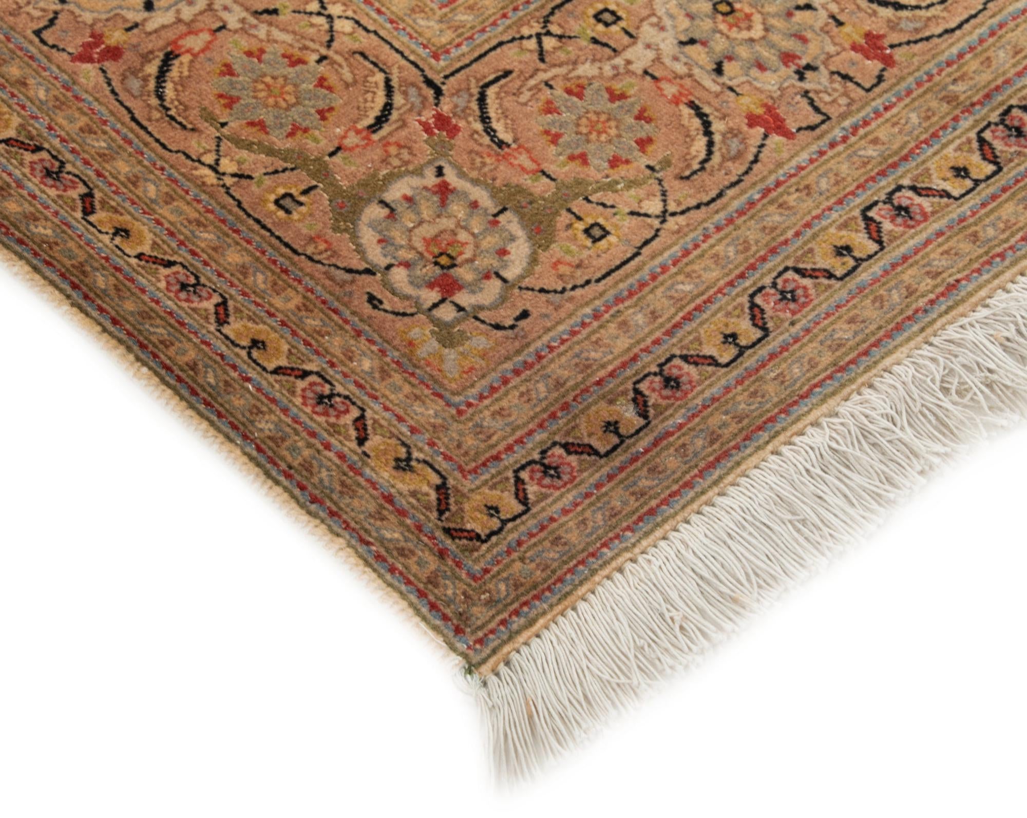 4' 11 x 6' 7 Hand Knotted Tabriz Mahi Persian Wool Rug