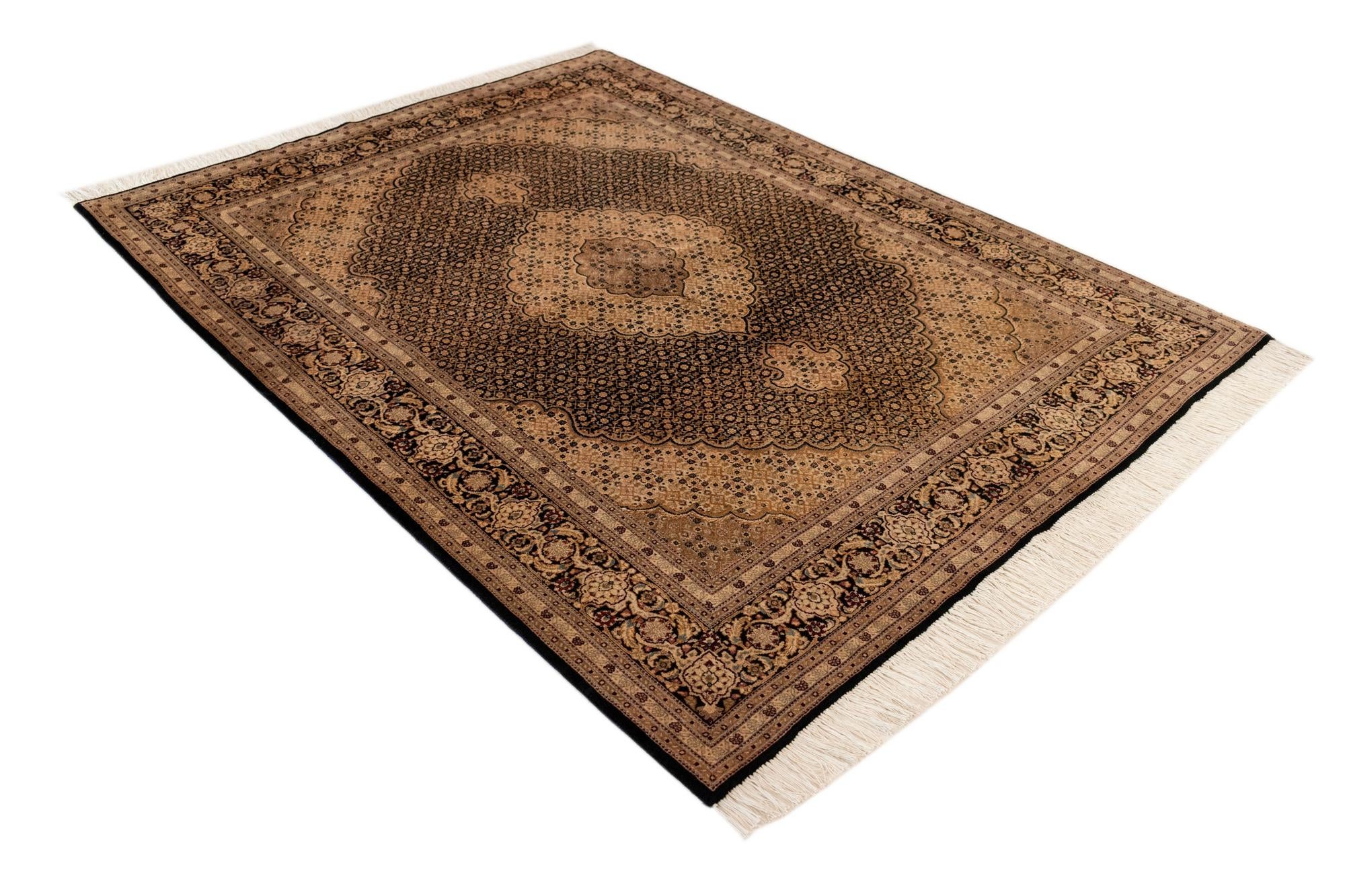4' 11 x 6' 6 Tabriz Mahi Rug
