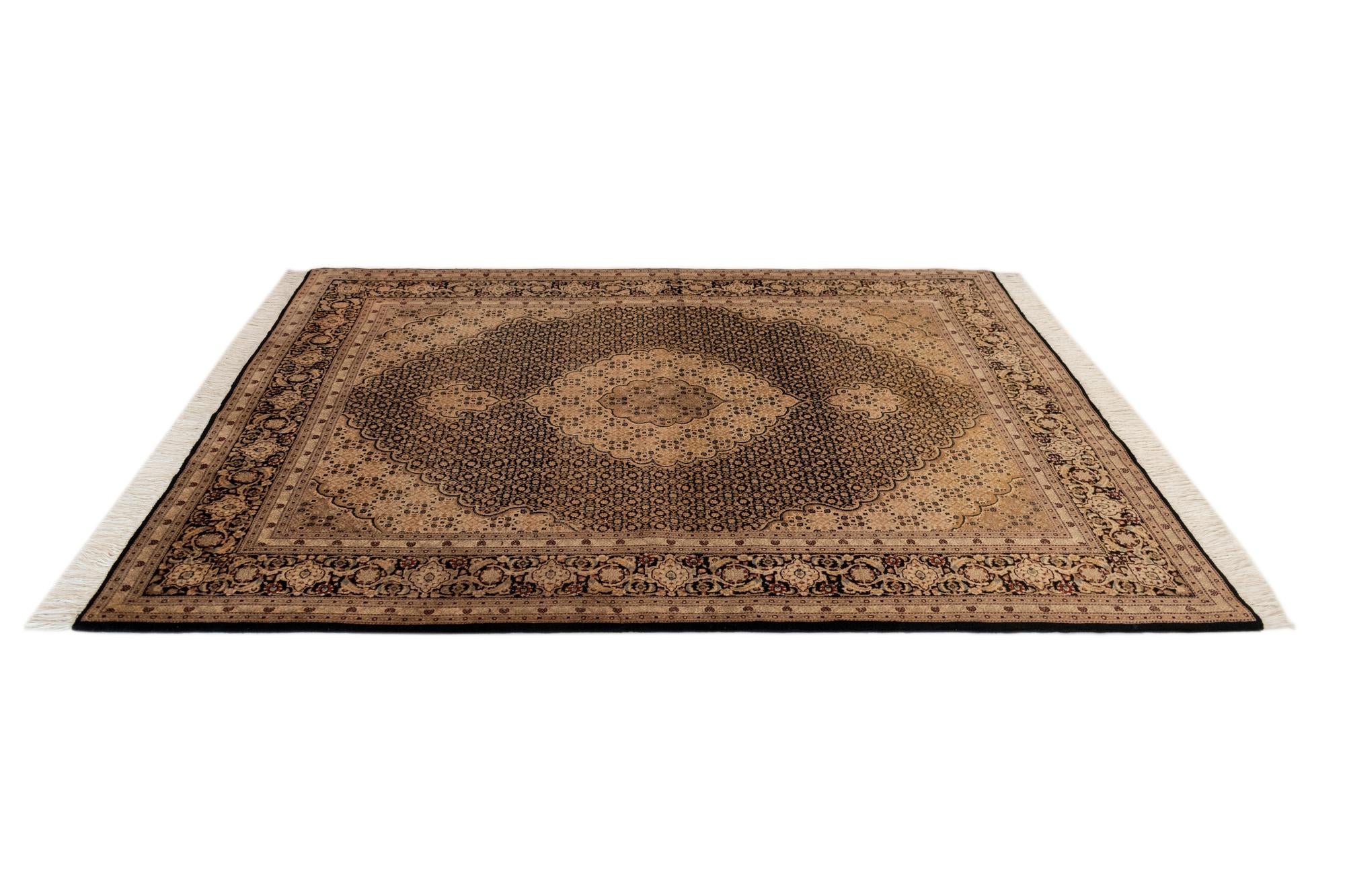 4' 11 x 6' 6 Tabriz Mahi Rug