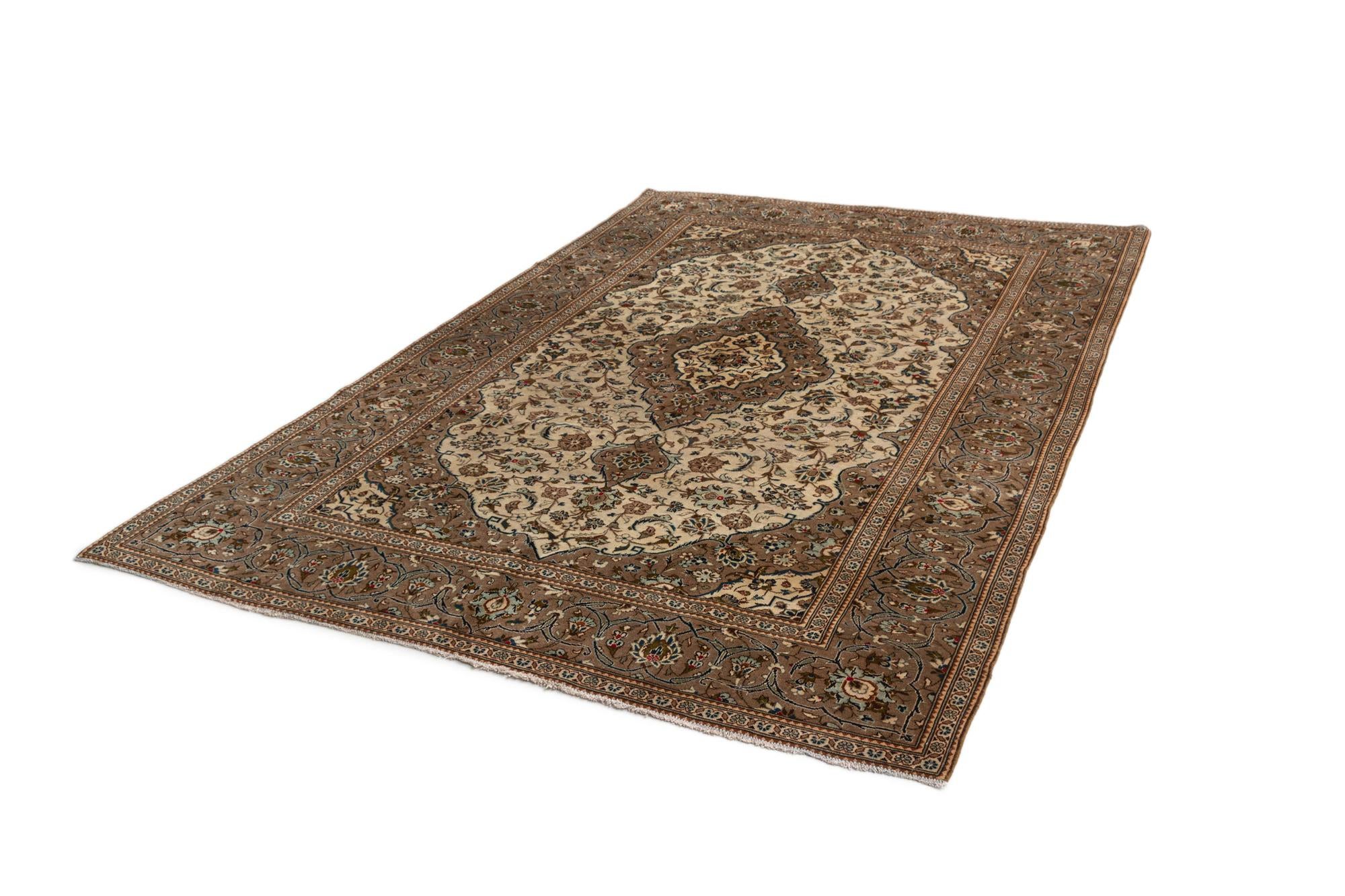 6' 7 x 10' 1 Tabriz Wool Rug
