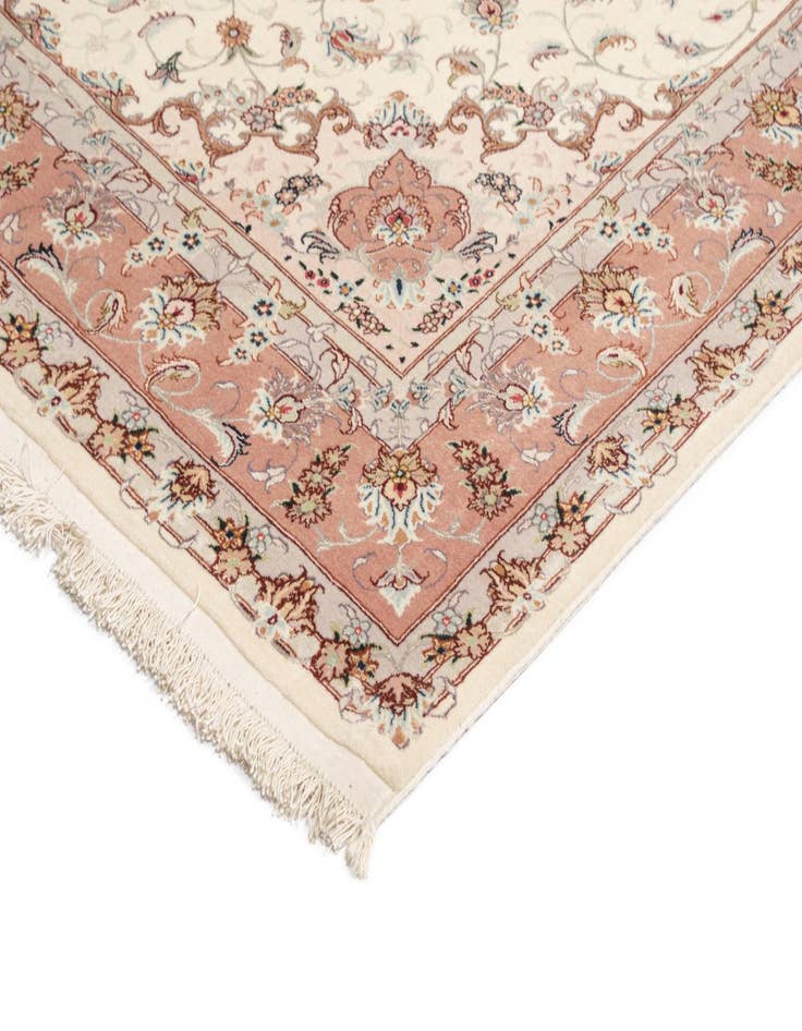 Detail image of 5' 1 x 7' 3 Tabriz Rug