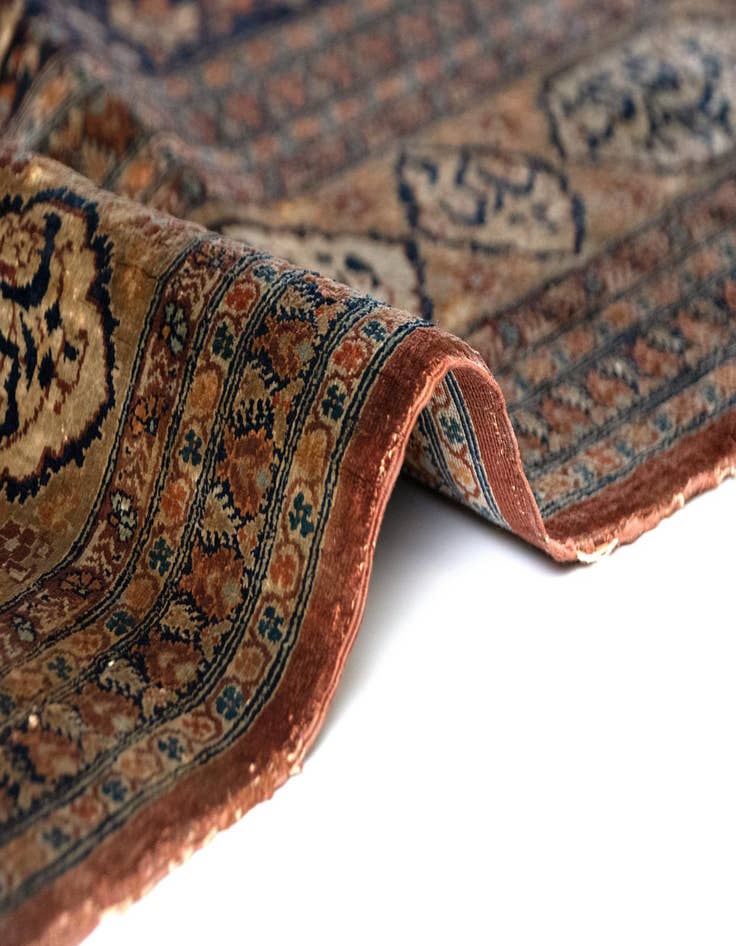 Detail image of 4' 2 x 5' 3 Tabriz Rug