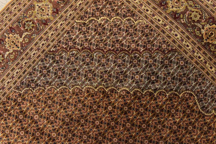 6' 9 x 9' 7 Hand Knotted Tabriz Persian Rug