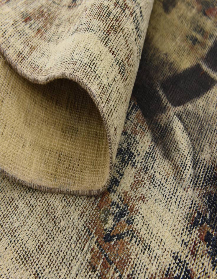 Detail image of 3' 5 x 4' 8  Hand Knotted Ultra Vintage Persian Wool Rug