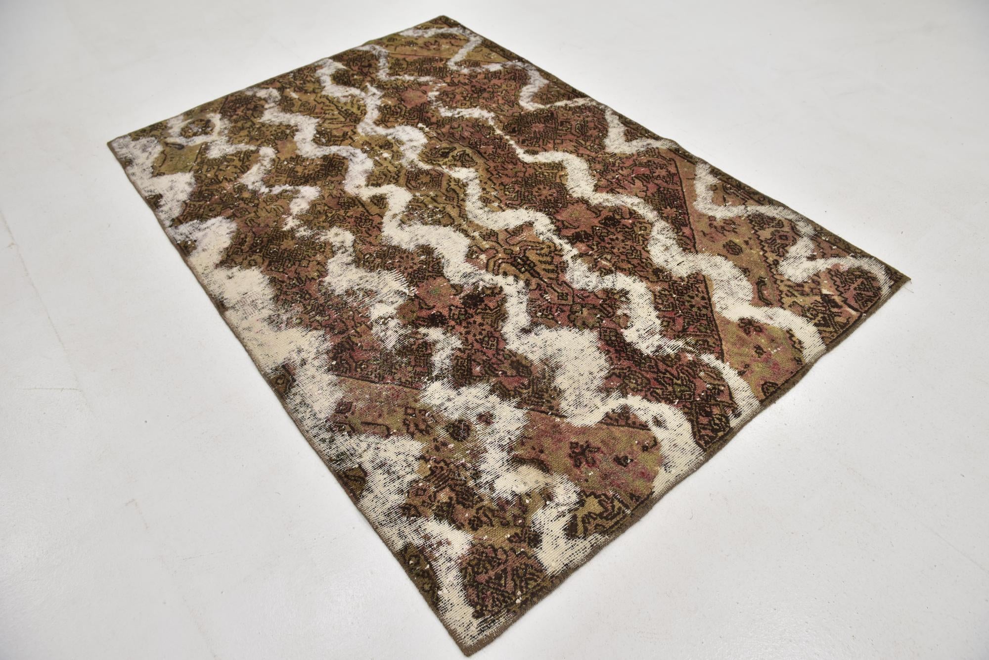 5' x 7' 2 Hand Knotted Ultra Vintage Persian Wool Rug