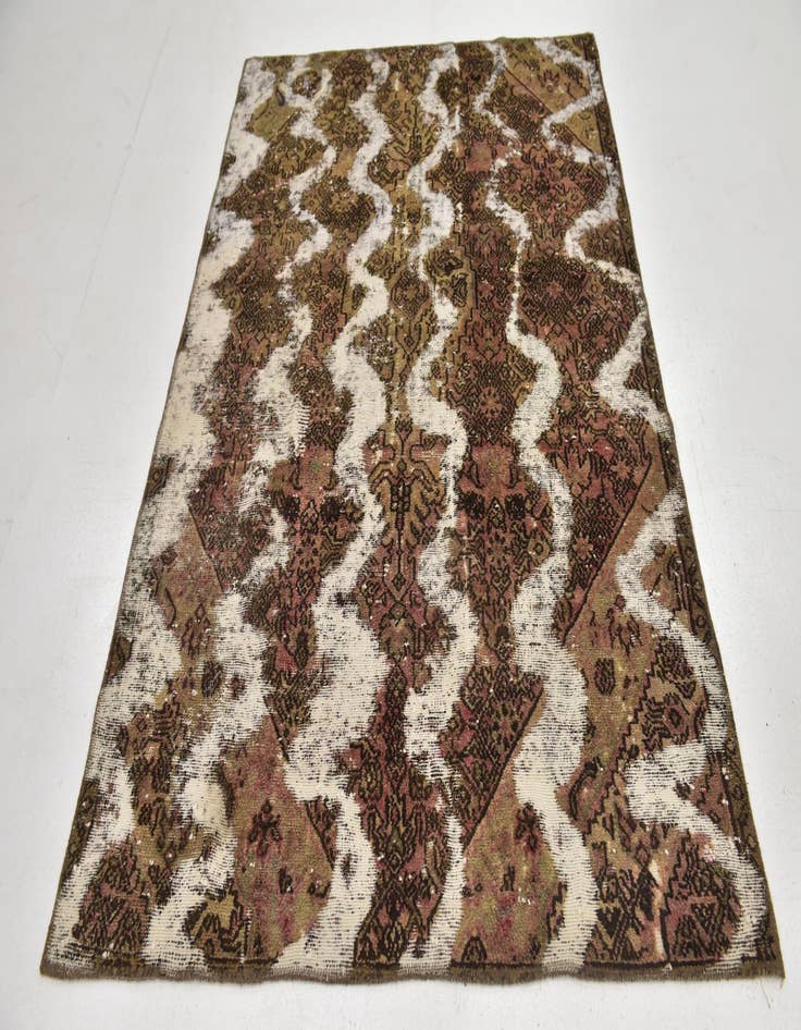 Detail image of 5' x 7' 2  Hand Knotted Ultra Vintage Persian Wool Rug