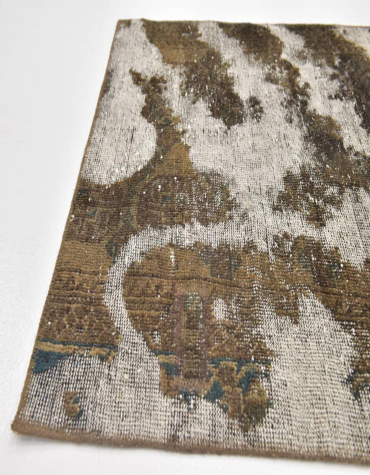 Detail image of 3' x 4' 6  Hand Knotted Ultra Vintage Persian Wool Rug