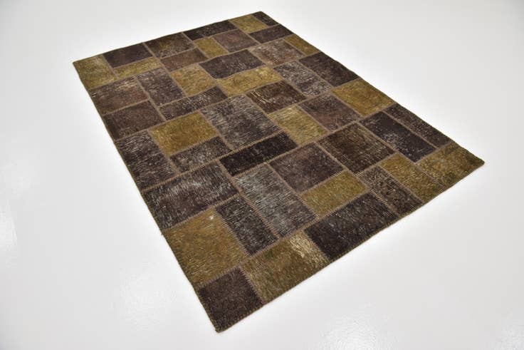 Detail image of 5' x 6' 10 Hand Knotted Ultra Vintage Persian Wool Rug