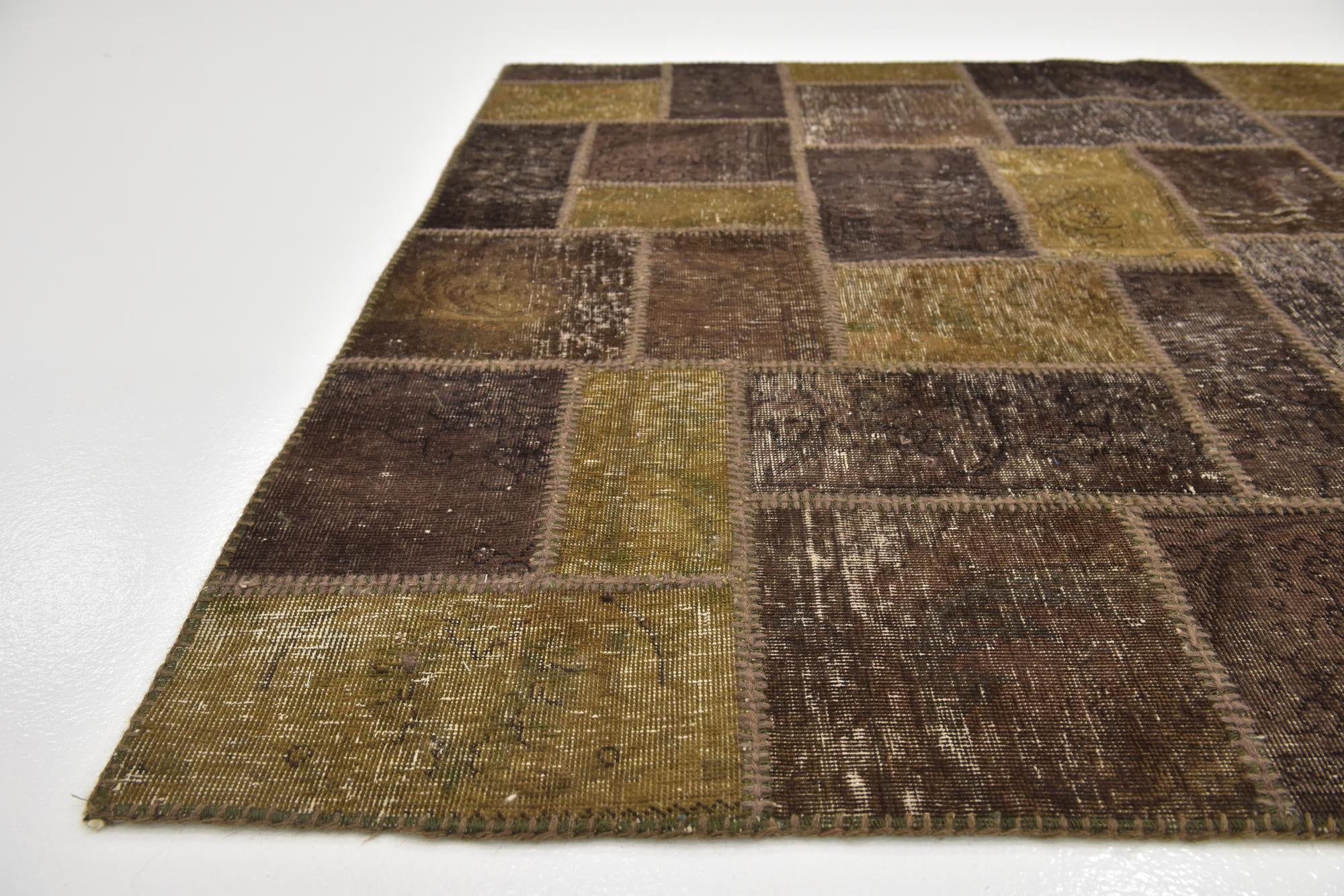 5' x 6' 10 Hand Knotted Ultra Vintage Persian Wool Rug