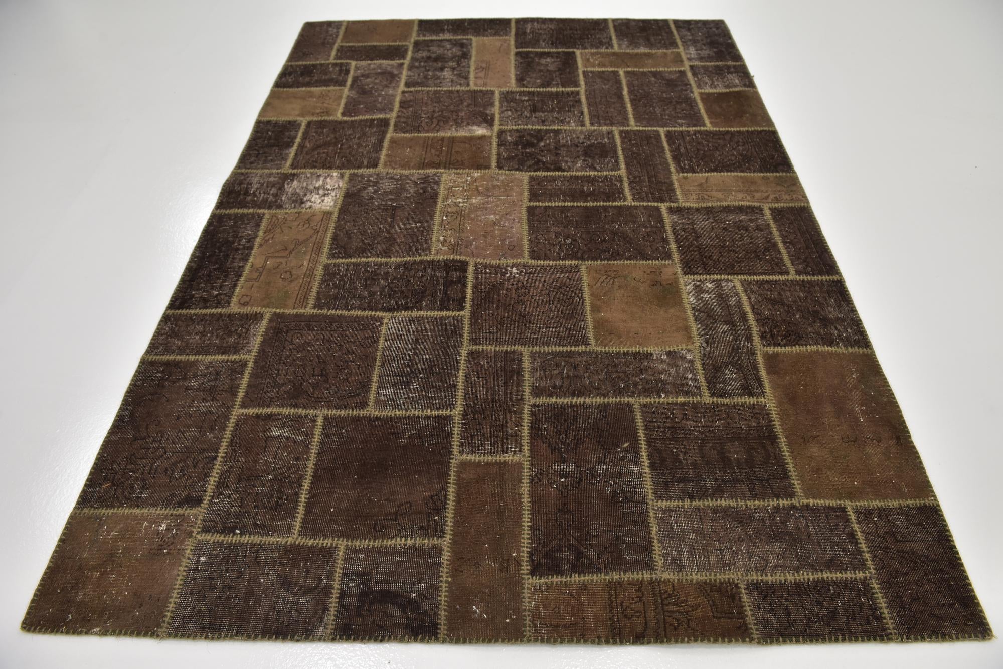 5' 9 x 8' Hand Knotted Ultra Vintage Persian Wool Rug