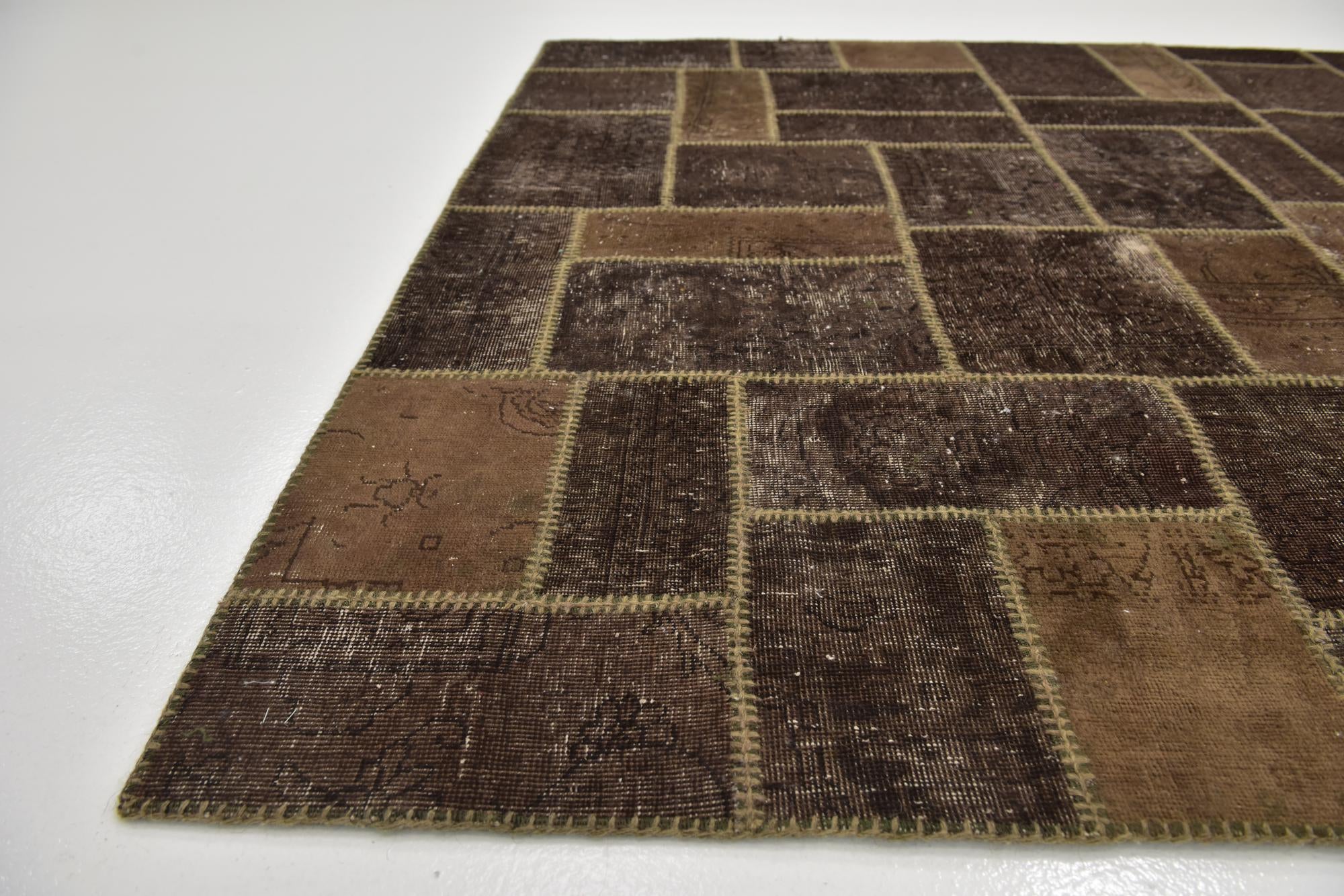 5' 9 x 8' Hand Knotted Ultra Vintage Persian Wool Rug