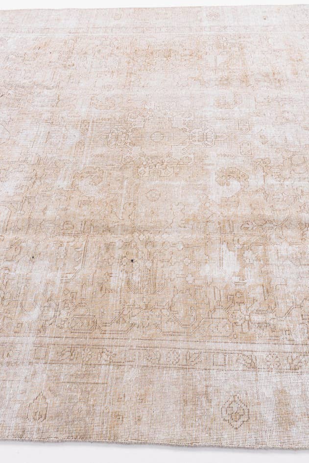 Detail image of 7' 3 x 10' 5 Hand Knotted Ultra Vintage Persian Wool Rug